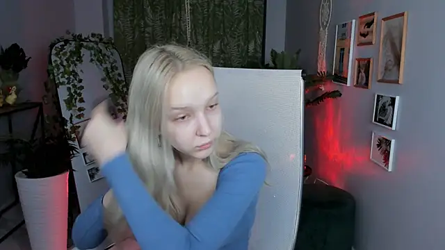 MaoqiBeverly online show from April 2026 03:24:02 AM