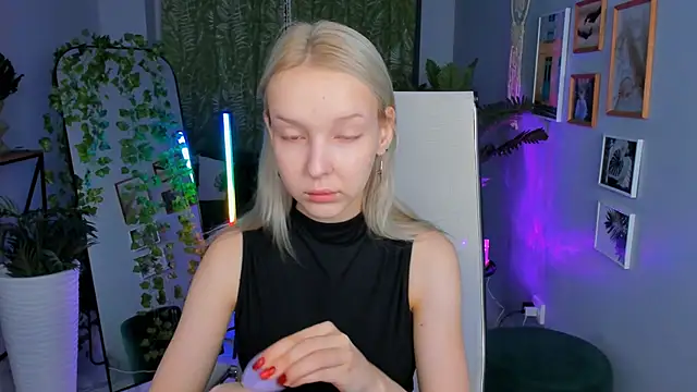 MaoqiBeverly online show from March 2026 05:27:02 AM