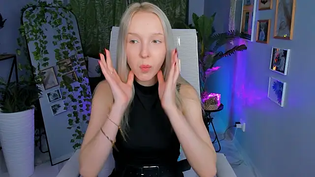 MaoqiBeverly online show from March 2026 08:37:02 AM