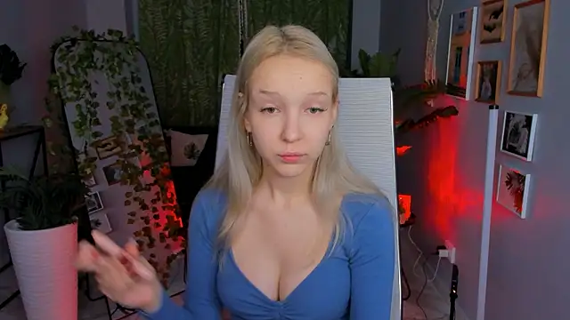 MaoqiBeverly online show from March 2026 05:19:02 AM