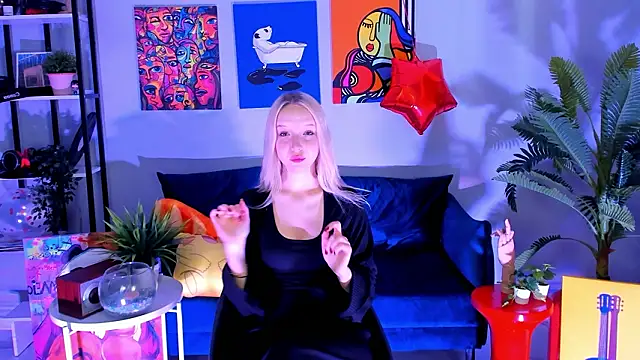 MaoqiBeverly online show from March 2026 08:18:01 AM