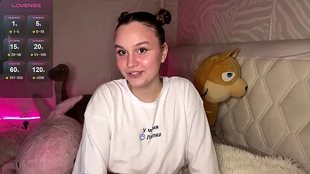 Barbie Charm  online show from February 2026 08:08:01 PM