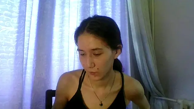 Snapshot of NickiKisinger chatting on July 2026 07:06:01 AM NickiKisinger online show from July 2026 07:06:01 AM