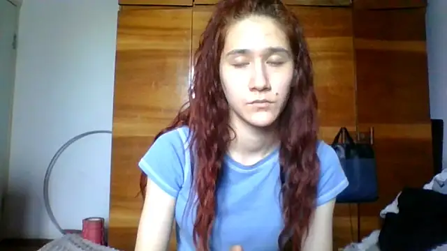 Snapshot of NickiKisinger chatting on June 2026 07:24:01 AM NickiKisinger online show from June 2026 07:24:01 AM