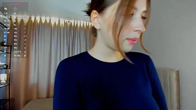 Snapshot of LeanneDinkle chatting on February 2026 04:56:02 AM LeanneDinkle online show from February 2026 04:56:02 AM