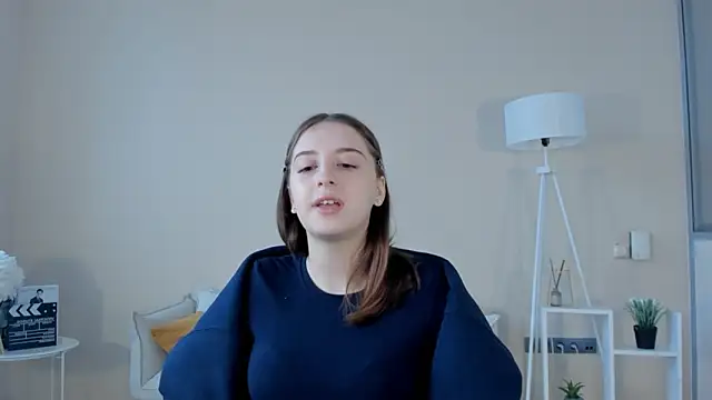 Snapshot of LeanneDinkle chatting on February 2026 08:12:02 AM LeanneDinkle online show from February 2026 08:12:02 AM