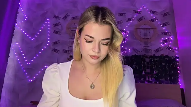 Karina vibe online show from April 2026 11:12:01 AM