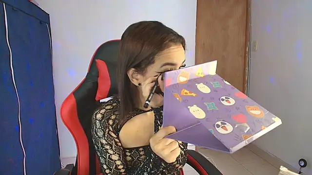 Zoe-Walzer online show from February 2026 03:32:02 PM