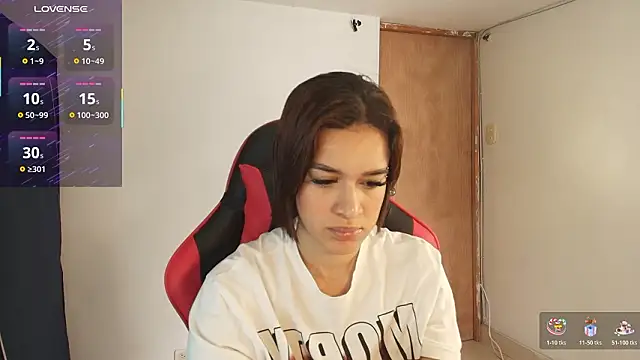 Zoe-Walzer online show from March 2026 04:41:02 PM