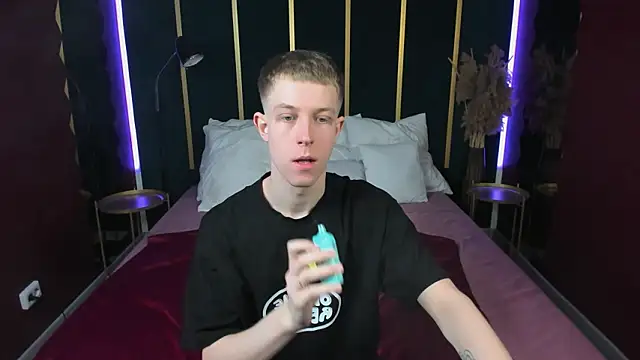 Dylan Norton online show from March 2026 10:25:02 AM