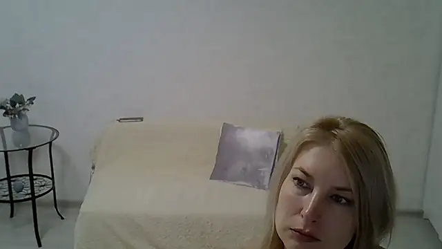Snapshot of Opaldream chatting on May 2026 07:30:01 PM Opaldream online show from May 2026 07:30:01 PM