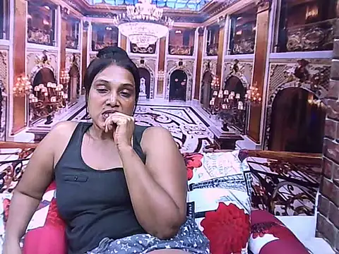 Snapshot of IndianSexyLady20 chatting on May 2026 06:32:02 AM IndianSexyLady20 online show from May 2026 06:32:02 AM