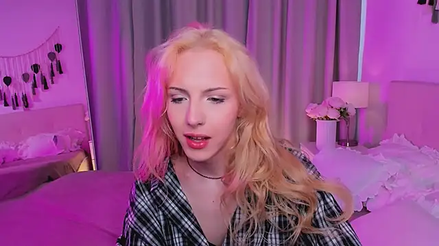 Tiffany  King online show from May 2026 05:40:02 AM