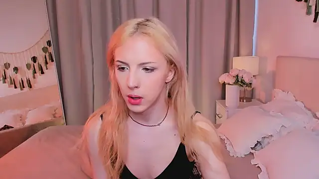 Tiffany  King online show from May 2026 05:57:01 AM