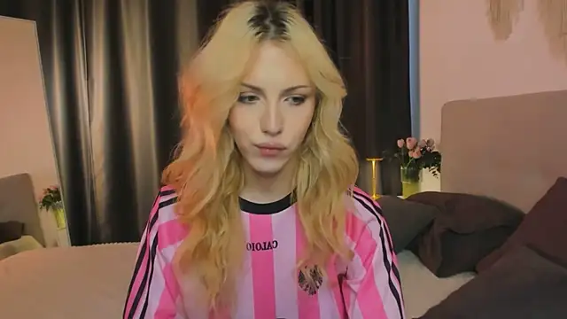 Tiffany  King online show from July 2026 10:28:02 AM