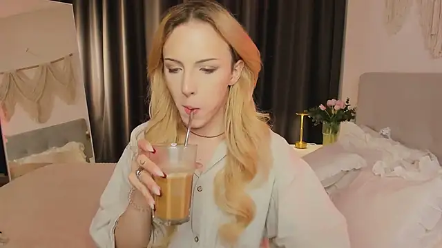 Tiffany  King online show from April 2026 05:31:02 AM