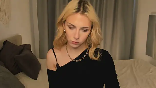 Tiffany  King online show from July 2026 11:06:02 AM