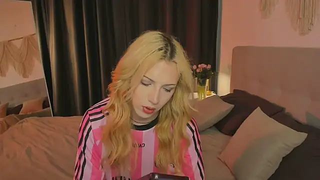 Tiffany  King online show from July 2026 11:06:01 AM