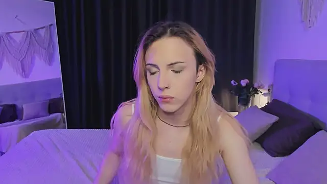 Tiffany  King online show from April 2026 05:38:01 AM