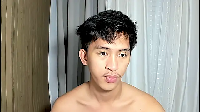  andrie69  online show from April 2026 01:56:01 PM