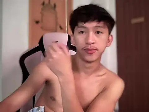  andrie69  online show from April 2026 01:23:02 AM