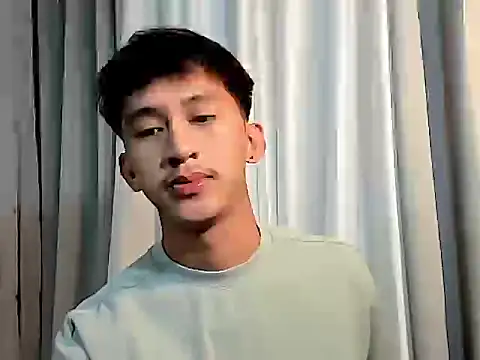  andrie69  online show from April 2026 11:45:02 AM