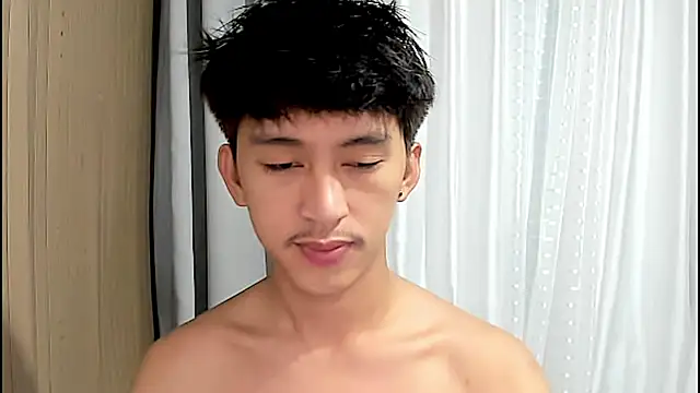  andrie69  online show from April 2026 07:15:02 PM