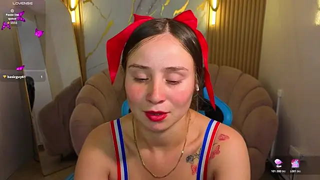 Ariana18 b online show from May 2026 01:25:01 PM
