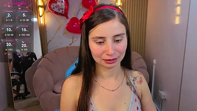 Ariana18 b online show from February 2026 01:00:01 PM