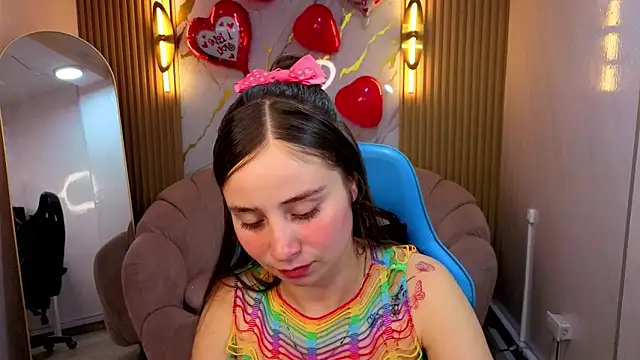 Ariana18 b online show from February 2026 12:51:02 PM