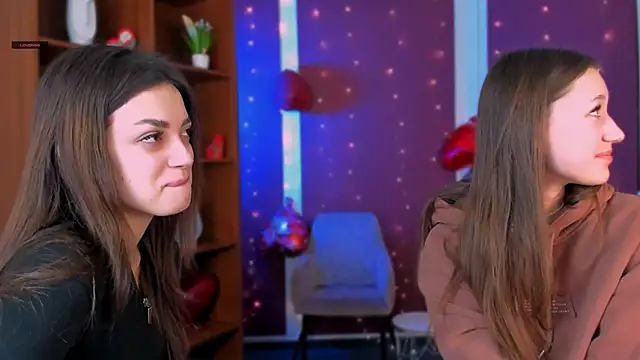 arianaa cat online show from February 2026 06:02:01 AM