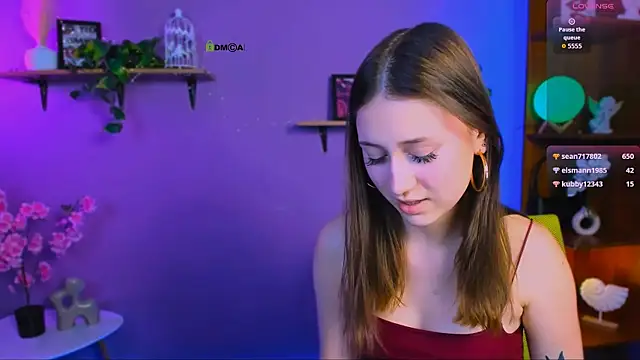 arianaa cat online show from May 2026 11:48:02 PM