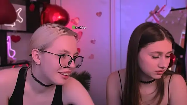 arianaa cat online show from February 2026 12:07:01 PM