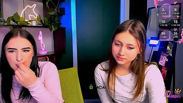 arianaa cat online show from March 2026 08:20:02 PM