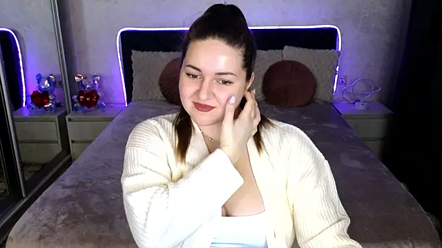 Eva Luxx online show from March 2026 11:01:02 PM