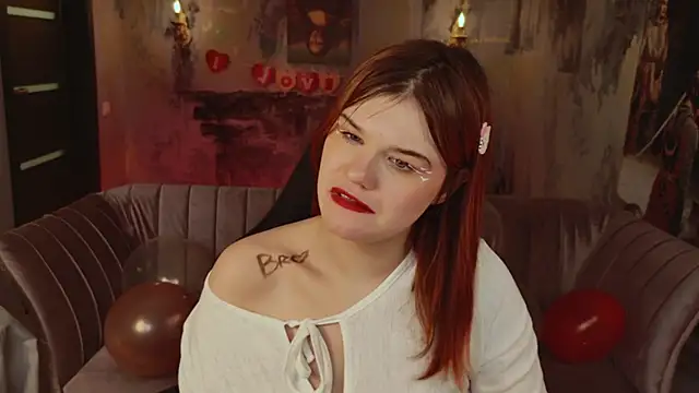 Snapshot of EllieFoxy chatting on February 2026 07:51:01 AM EllieFoxy online show from February 2026 07:51:01 AM