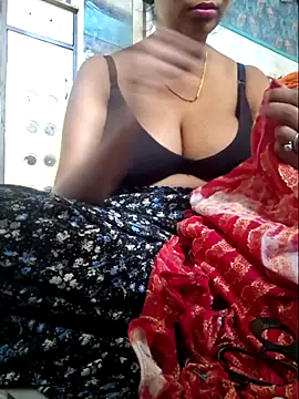 Snapshot of mistii07 chatting on June 2026 10:21:01 AM mistii07 online show from June 2026 10:21:01 AM