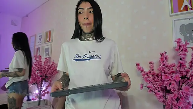 Snapshot of Ashley_Blum_ chatting on February 2026 11:40:01 AM Ashley Blum online show from February 2026 11:40:01 AM