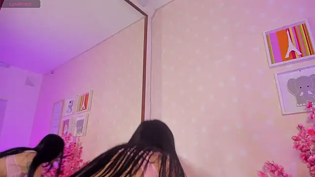 Ashley Blum  online show from April 2026 11:59:02 AM