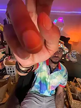 StillArQuez online show from April 2026 03:35:01 AM