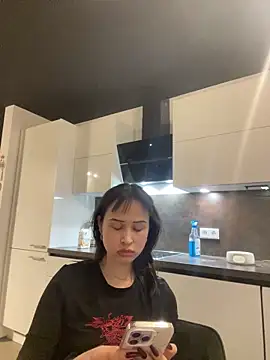 Just-Lilly online show from April 2026 02:59:02 AM