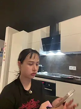 Just-Lilly online show from April 2026 03:34:02 AM