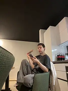 Just-Lilly online show from March 2026 06:43:01 PM