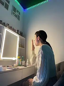 Just-Lilly online show from March 2026 03:56:02 PM