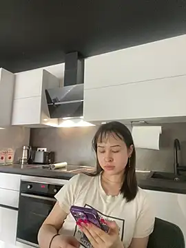 Snapshot of Just-Lilly chatting on May 2026 02:40:02 PM Just-Lilly online show from May 2026 02:40:02 PM
