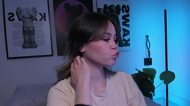 Hey lucy   online show from March 2026 11:39:02 AM