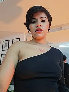 Snapshot of Eva_Monroes chatting on February 2026 03:17:01 AM Eva Monroes online show from February 2026 03:17:01 AM