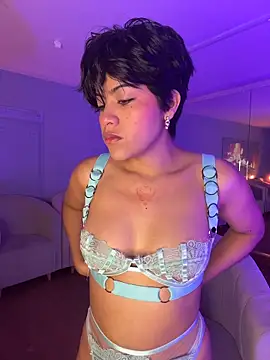 Eva Monroes online show from April 2026 06:03:01 AM