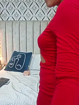 Eva Monroes online show from April 2026 04:24:01 PM