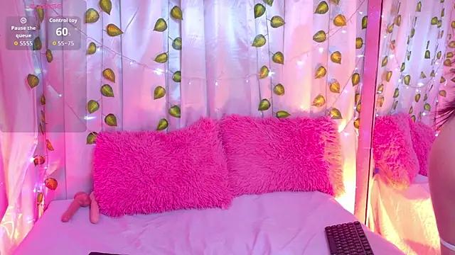 Snapshot of AlannaSmiless chatting on March 2026 01:06:01 AM AlannaSmiless online show from March 2026 01:06:01 AM